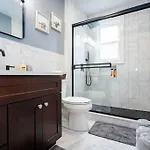 14b-newly Renovated, Uniquely Decorated