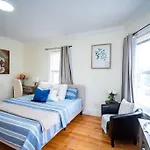 Apartment 14b-newly Renovated, Uniquely Decorated *