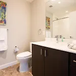 Luxury With Balcony In Seaport * Boston