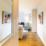 Apartment Modern With Views