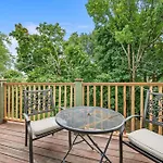 Cozy 2Bd Near Fenway Walk To Train & Free Parking