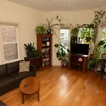 2 Bedroom In Jamaica Plain With Parking