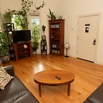 2 Bedroom In Jamaica Plain With Parking Apartment
