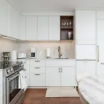 Apartment Back-bay 2br Penthouse W Roof And Gym *