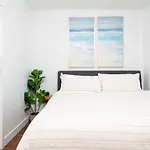 Back-bay Upscale Penthouse W Roof-top Apartment *