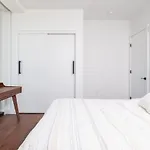 Back-bay Upscale Penthouse W Roof-top Apartment Boston