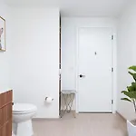 Back-bay Upscale Penthouse W Roof-top Apartment Boston