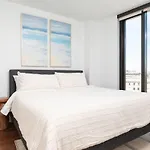 Back-bay Upscale Penthouse W Roof-top Apartment Boston