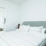 Back-bay 2br Penthouse W Roof And Gym * Boston
