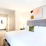Exclusive 2br Downtown Seaport Apartment