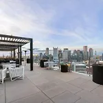High-End 2Br 2Ba Unit In Seaport