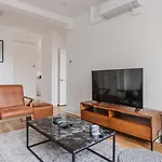 Blueground Porter Square 1Bd Apartment Bos-1112