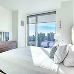 Stunning Apt With City Views