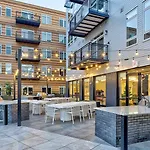 Blueground Dorchester Studio Apartment Bos-1120