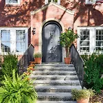 Walk To Constitution Beach: Mid-Century Boston Gem
