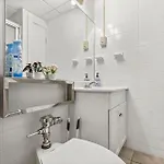 Furnished In Downtown Apartment *