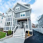 60-3 3Br Boston - Sleek Apartment Near Franklin Park