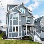 60-3 3Br Boston - Sleek Apartment Near Franklin Park