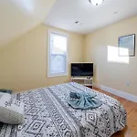 Comfortable 4Br Boston Home W Bathtub, Free Parking - Near Red Line & Zoo 2333
