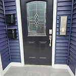Ultra Convenient Luxury In South With Private Parking Garage Apartment