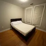 Apartment Ultra Convenient Luxury In South With Private Parking Garage *