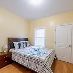 233-1 4br - Cozy Near Mbta Station * Boston