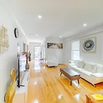 82 - 3br - Stylish Near Mbta *