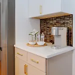Apartment 82 - 3br - Stylish Near Mbta