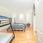 Apartment 82 - 3br - Stylish Near Mbta Boston