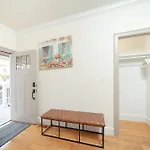 82 - 3br - Stylish Near Mbta