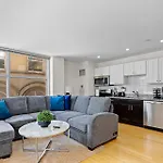 Apartment Furnished In Downtown