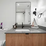 Apartment Luxury Furnished Near Logan Airport