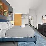 Furnished Loft Style In Southend *