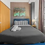 Furnished Loft Style In Southend Apartment