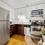 Apartment Furnished In Downtown *