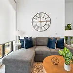 Luxury Furnished Near Logan Airport Apartment