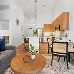 Luxury Furnished Near Logan Airport Apartment *