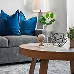 Luxury Furnished Near Logan Airport * Boston