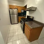 Apartment Cozy And Convenient Allston With Private Parking *