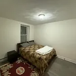 Cozy And Convenient Allston With Private Parking Boston
