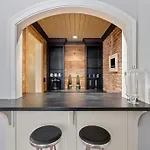 Back Bay Nantucket-Style Pied-A-Terre Off Newbury St