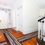 Charming & Stylish Studio On Beacon Hill #11