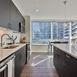 Apartment Modern In Seaport With Gym