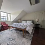 Beacon Hill: The Aldrich House Holiday home Boston