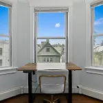 The Princeton Luxurious - New! - Near Downtown Boston, Airport Apartment *
