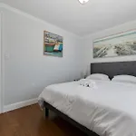 The Princeton Luxurious - New! - Near Downtown Boston, Airport Apartment