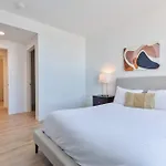 Apartment Luxury With Kitchen And Gym Boston