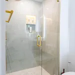 Apartment Modern East 2 Bed 2 Bath