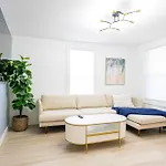 Modern East 2 Bed 2 Bath * Boston