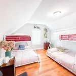 40-newly Renovated, Stylish And Beautiful With 4br *